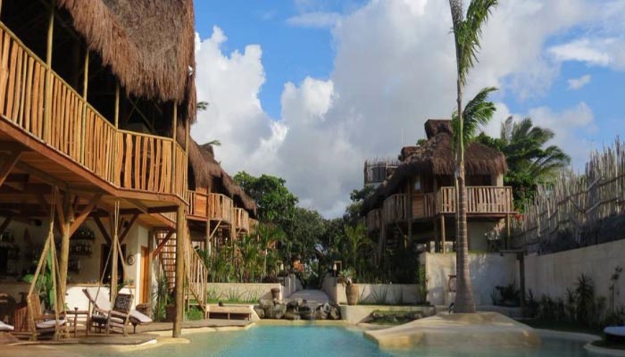 roof-top-do-hotel-Hurricane-Jeri