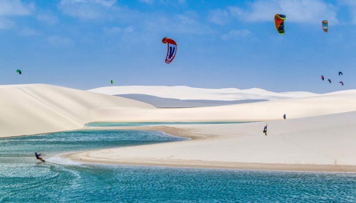 Tente-fazer-aulas-de-kite-surf