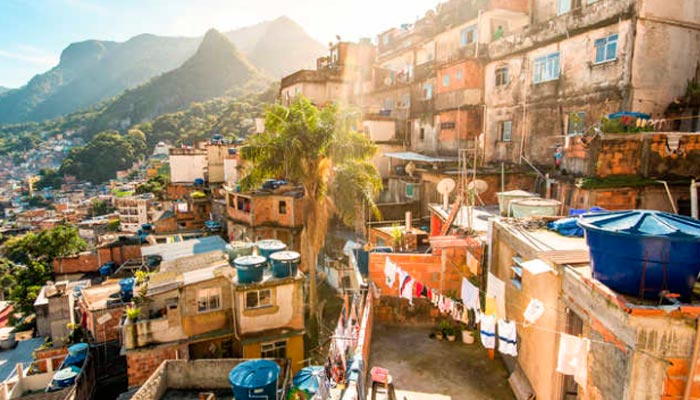 Excursão-a-Pé-de-meio-dia-na-Rocinha