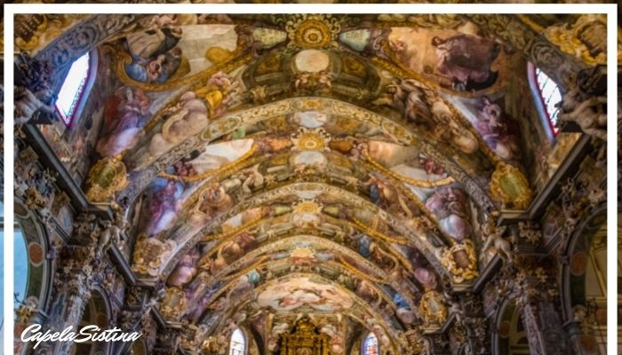 Percurso obrigatório antes de chegar na capela Sistina