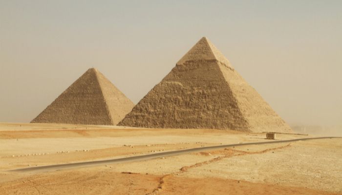 O Fascinante Mundo das Pirâmides de Gizé