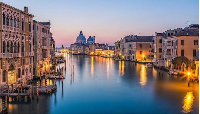 Veneza: Segredos Escondidos nos Canais da Cidade Flutuante