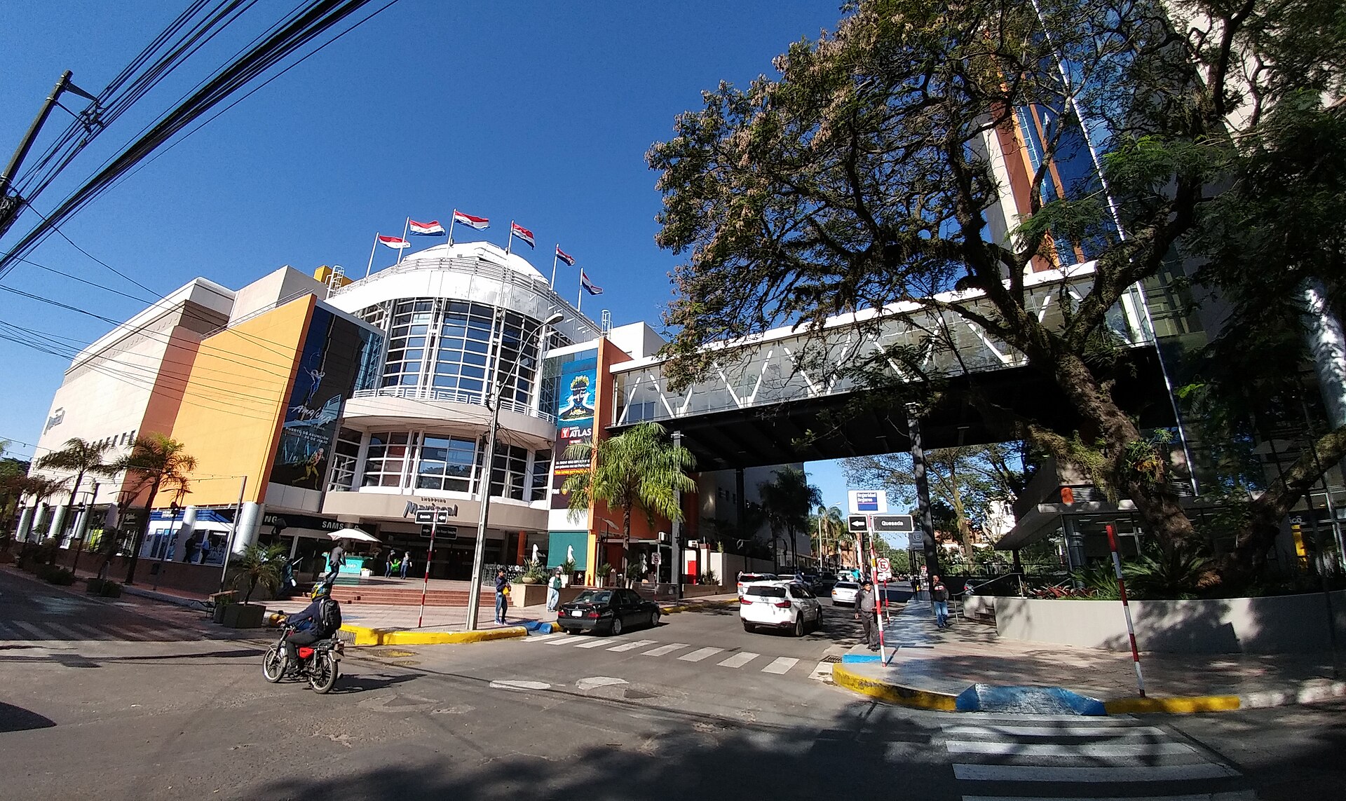 Prédios do bairro Villa Morra, em Assunção